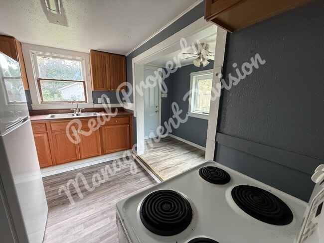 526 S. Lincoln-A