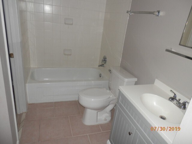 Photo - 114 Pointe S Dr
