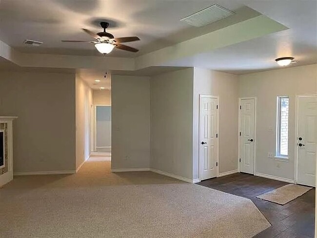 Photo - 221 Mockingbird Rd