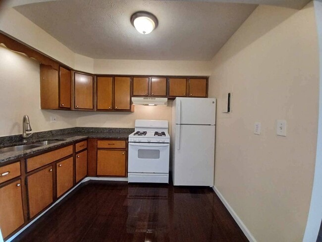Riverside Terrace Apartments