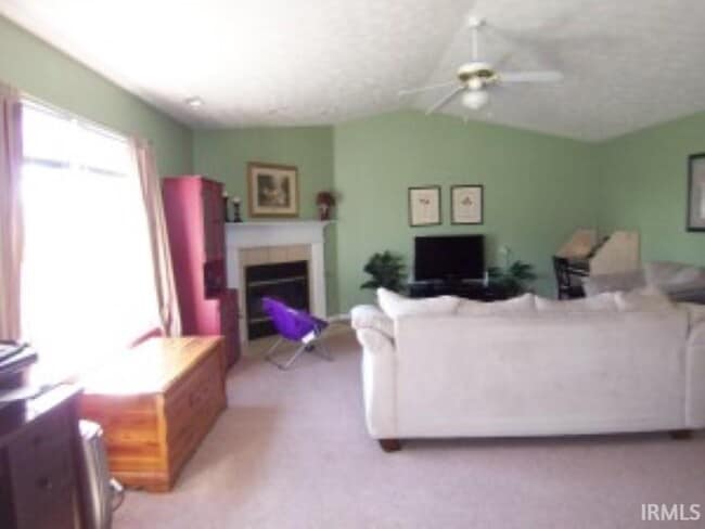 307 Duke Ln