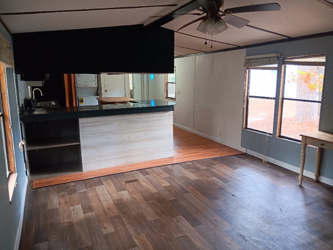 Photo - 200 Woodberry Rd