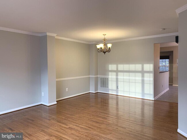 Photo - 3384 Governors Crest Ct