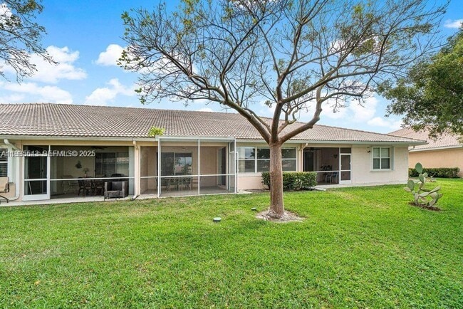 Photo - 2437 S Coral Trace Cir