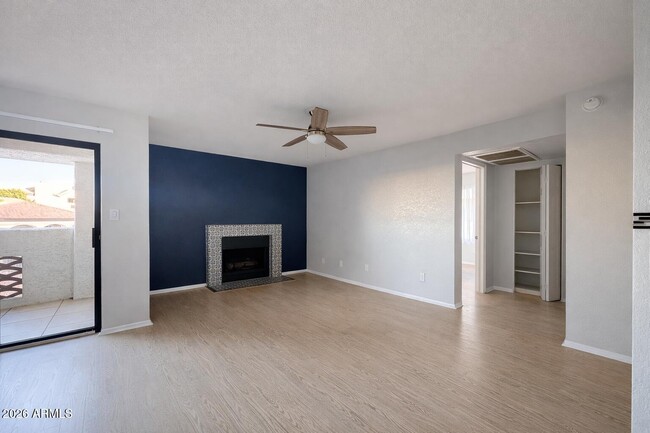 Photo - 1101 S Sycamore Unit 207
