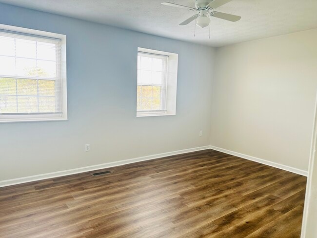 Photo - Ivy Ridge Apartments 130-138 Unit 136