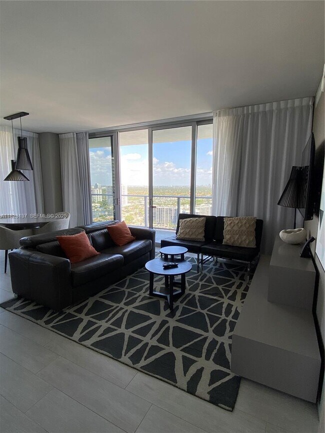 Building Photo - 4010 S Ocean Dr Unit R2102