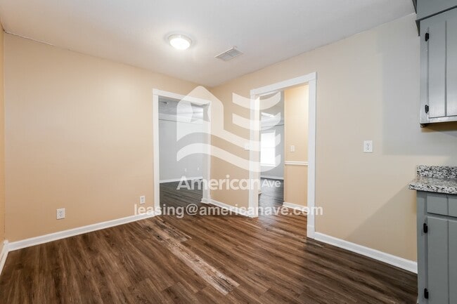 Photo - 475 Lowe Cir