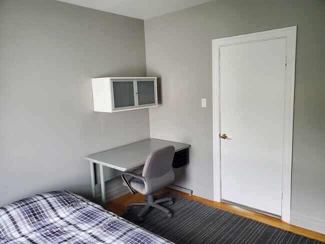 Photo - 238 Boul La Fayette Unit 2