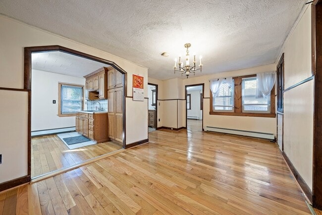 Building Photo - 16 Guild St Unit 1 Rental