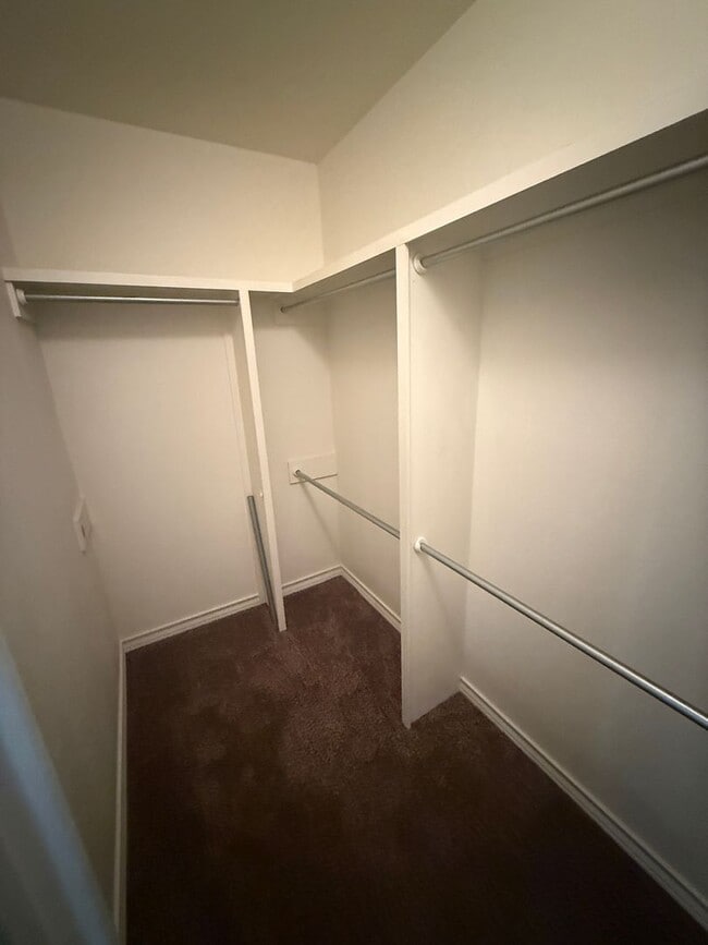 Photo - Medical district 1 bedroom Gem! Available ...