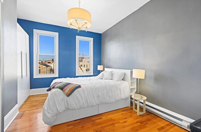 Photo - 244 Webster Ave Unit 3R