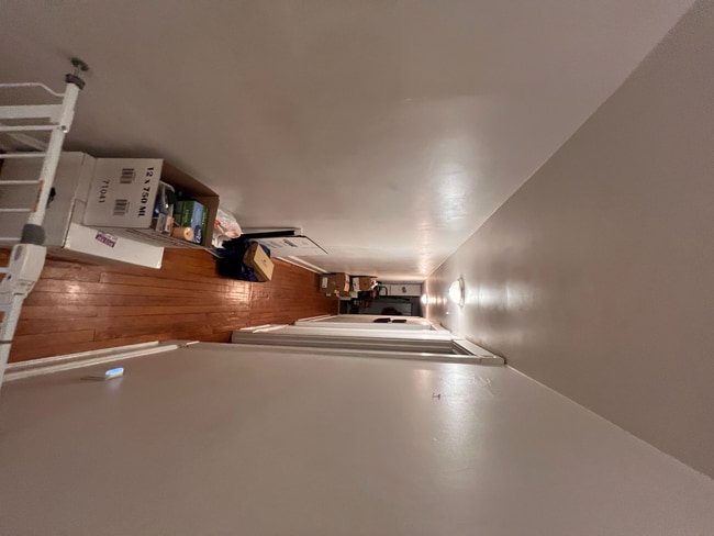 Photo - 3009 Ellwood Ave Unidad A