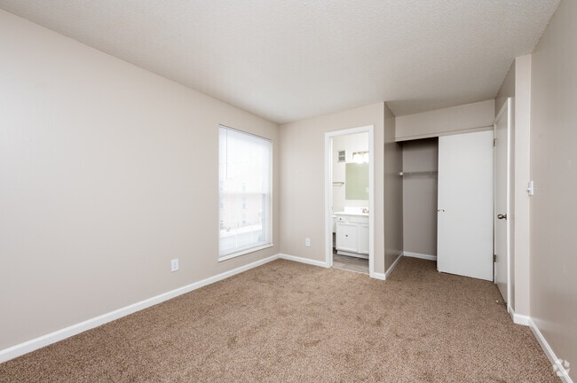 Buckingham Standard - Primary Bedroom/Bath