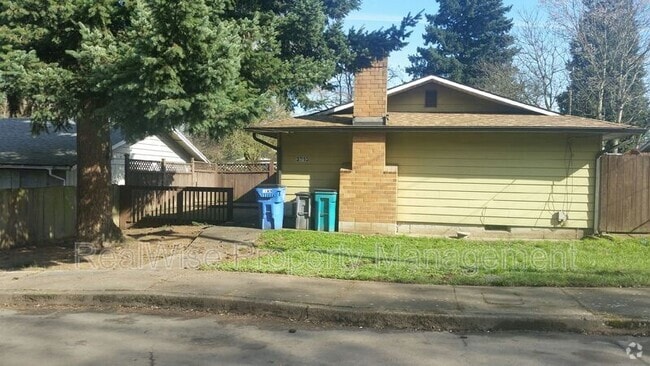 Building Photo - 3713 L St Rental