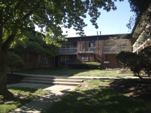 Photo - 353 Campus Apartments