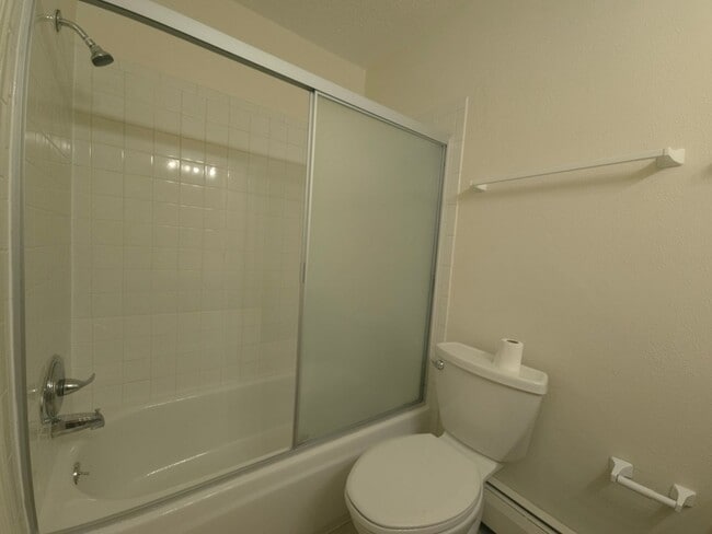 Photo - Available Now! Two Mile Creek, Fresh and M... Unidad A204