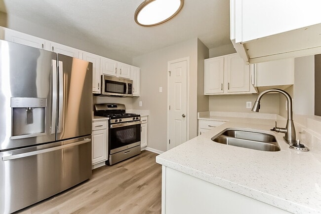 Photo - 210 Coldsprings Ct