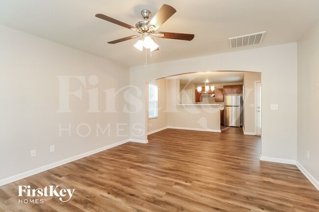 Photo - 7429 Hidden Creek Dr