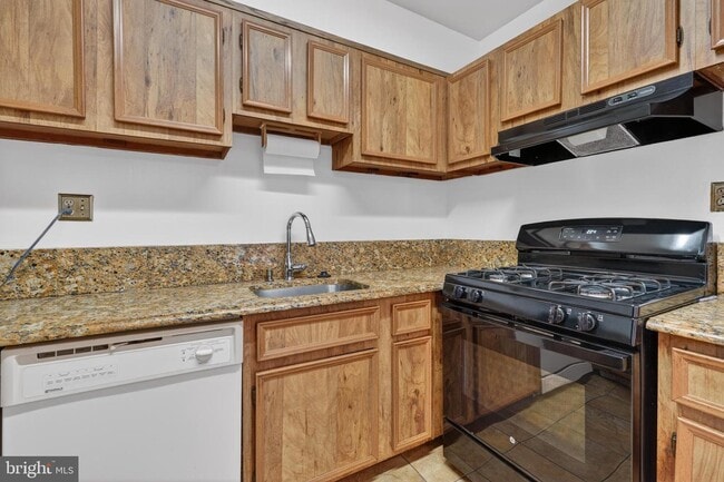 Photo - 3803 Swann Rd Unit 301