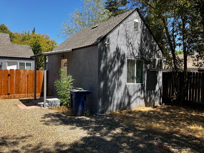 Newly renovated 1 Bedroom