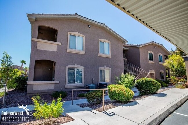 Building Photo - Bright & Inviting 2Bdm 2Ba Condo in Whitney Unit 1093