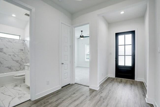 Photo - 3003 Lago Costa Dr