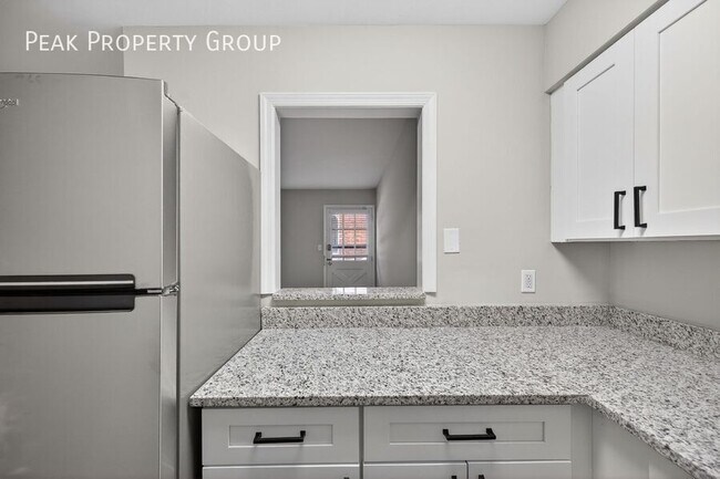 Photo - 6419 Montgomery Rd Unidad A4