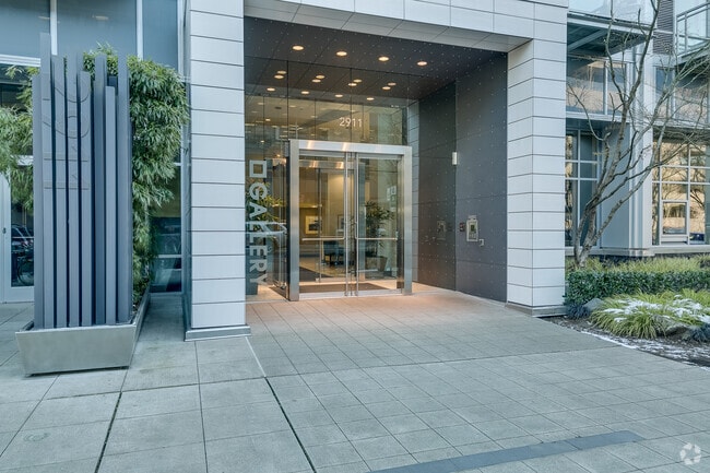 Building Photo - 1 Bed 1 Bath Condo Bell Town