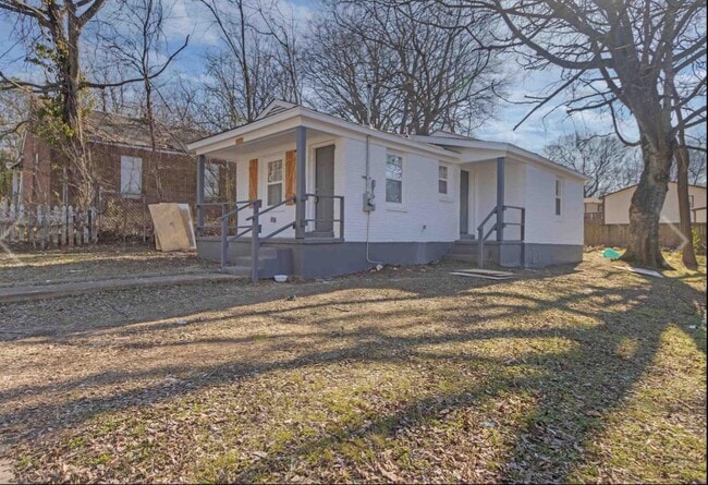 Photo - 111 W Dison Ave
