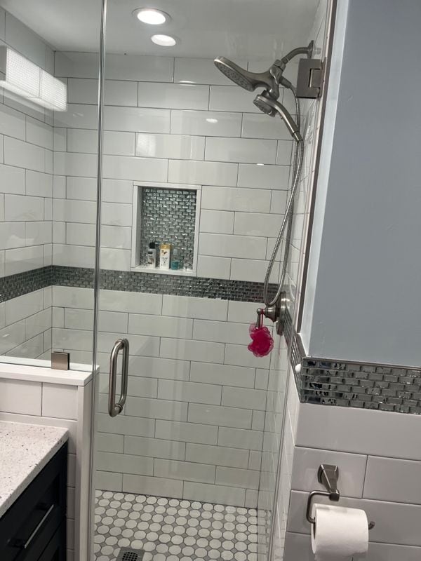 Photo - 824 W Main St