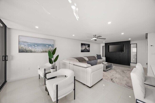 Photo - 10475 Gulf Shore Dr