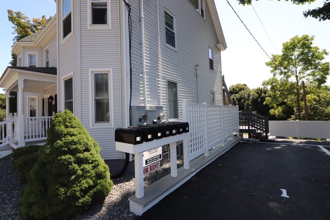 Photo - 20 Whipple Rd