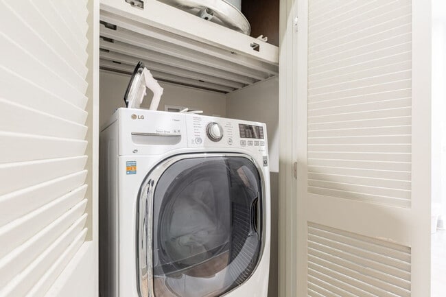 Photo - 10 Light St Unit ID1024652P