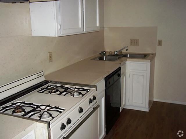 Building Photo - 1203 W 49th St Unit K Rental