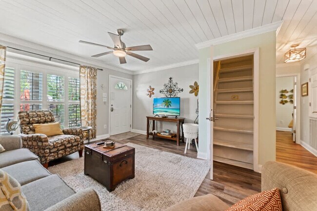1937 Grove Bluff Cir W Unit SI ID1578491P