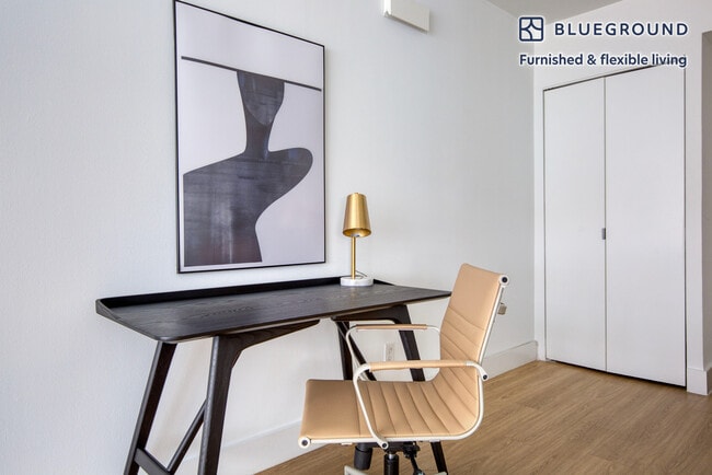 Photo - 160 W 24th St Unit FL4-ID1403