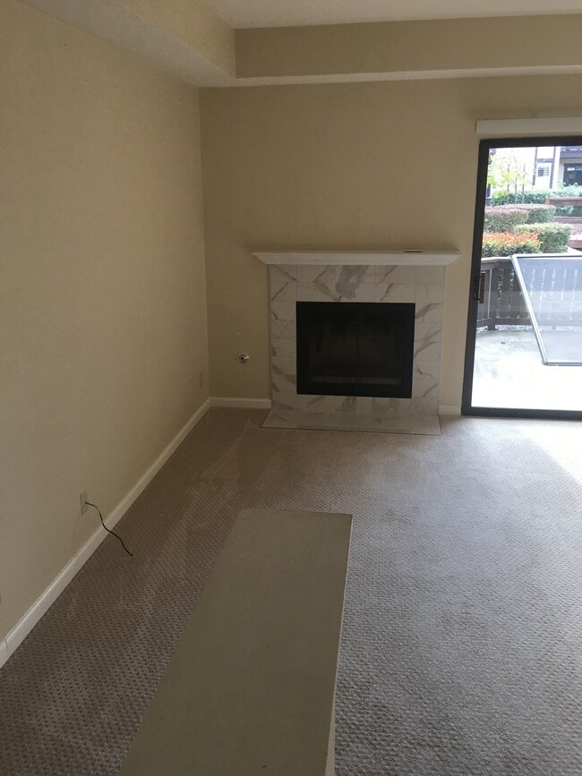 Building Photo - 14315 Seagate Dr Rental