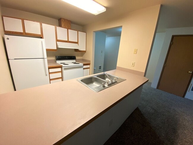 Photo - 806 Juniper Ave