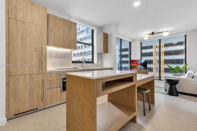 Photo - 11 NE 6th St Unit 407