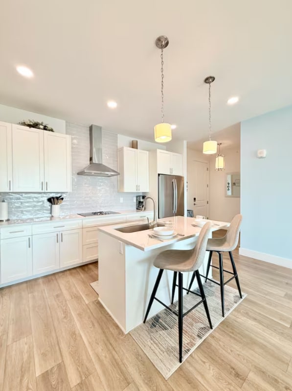 300 150th Ave