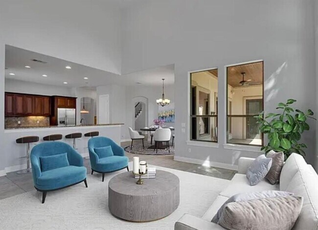 Photo - 1921 University Club Dr