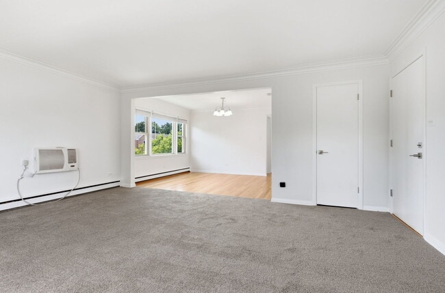 2726 N Nordica Ave Unit 3