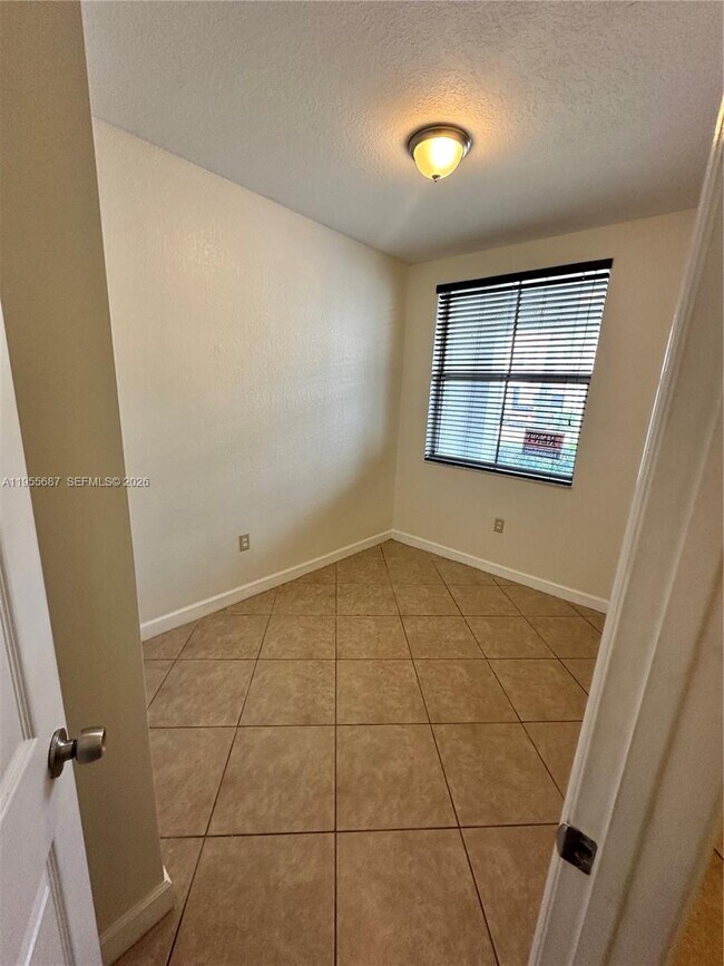 Photo - 1018 NE 42nd Ave