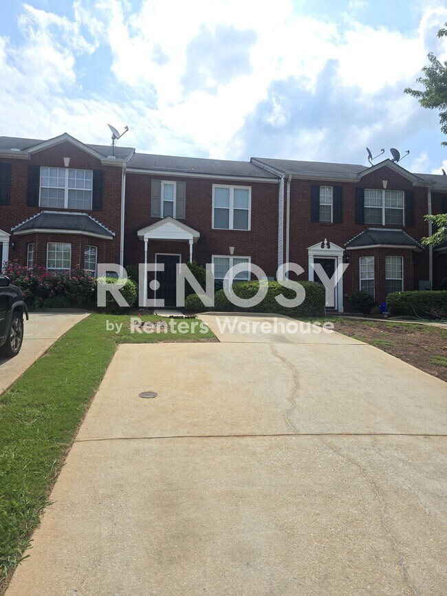 Photo - 5533 Strathmoor Manor Cir