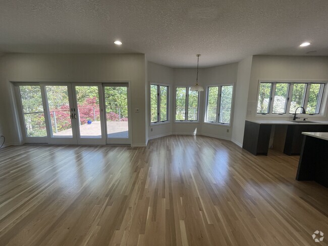 Building Photo - 1140 SW Fairfax Pl Rental