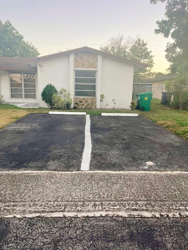 Photo - 5900 NW 20th St Unit 0