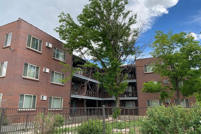 Photo - 5600 S Bannock St