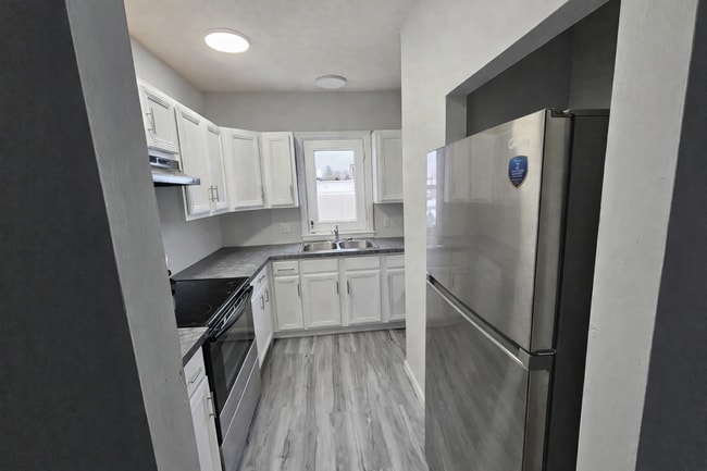 Photo - 77 Dunham St Unit Dunham st 2nd floor