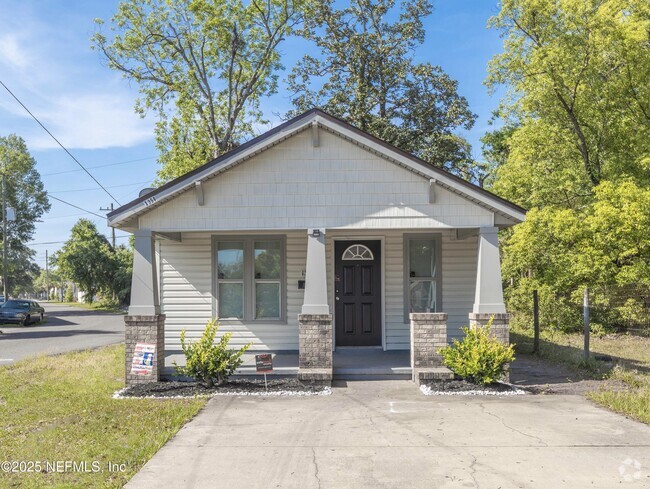 Building Photo - 1358 Prince St Rental